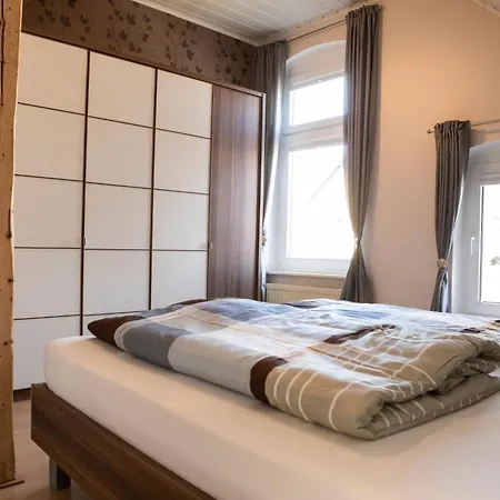 Sabath, 15105 * Leer